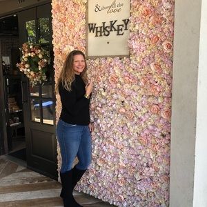 Meet your Posher, Dee